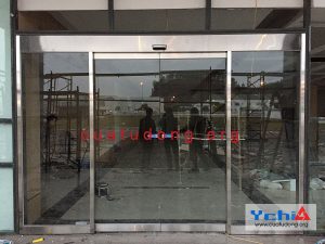 Cửa kính tự động giá rẻ