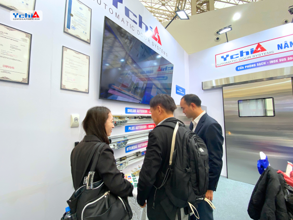Đối tác Nhật bản nhận tư vấn phụ kiện cửa tự động từ Ychi Việt Nam