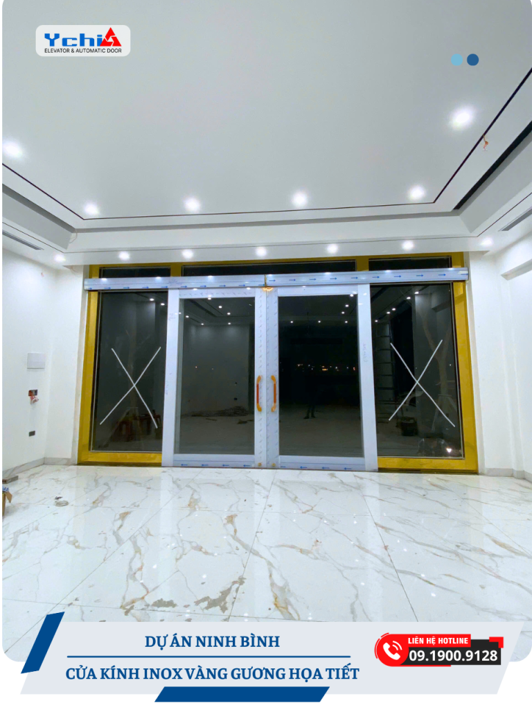 Hệ cửa kính inox vàng gương được Ychi sản xuất tỉ mỉ với công nghệ gia công hiện đại