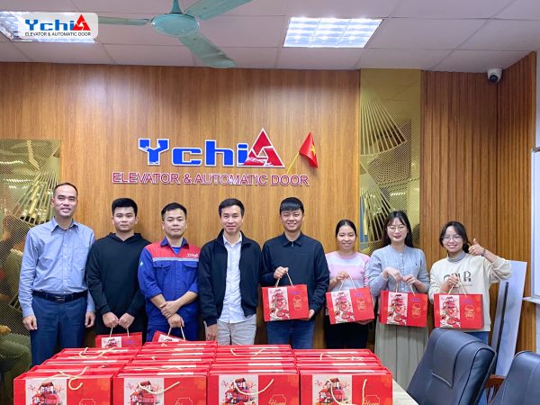 Qùa tết dành cho phòng tổng hợp