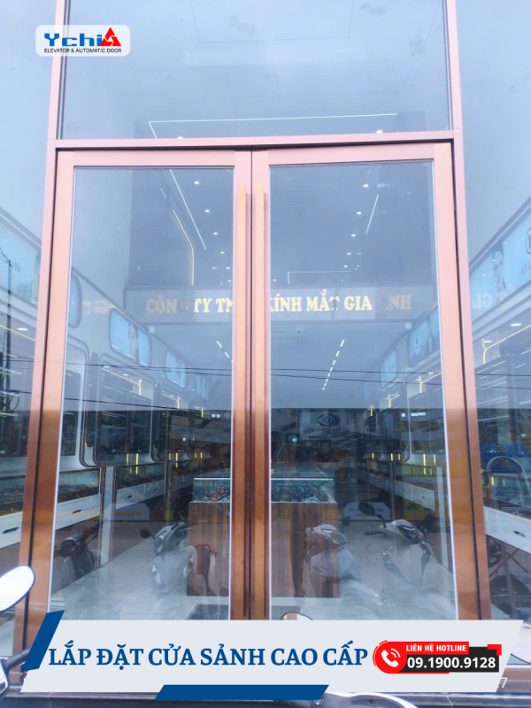 Cận cảnh cửa sảnh Ychi Việt Nam sản xuất, lắp đặt